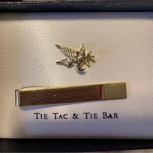 Vintage Foster Gold Tie Tac and Bar Set